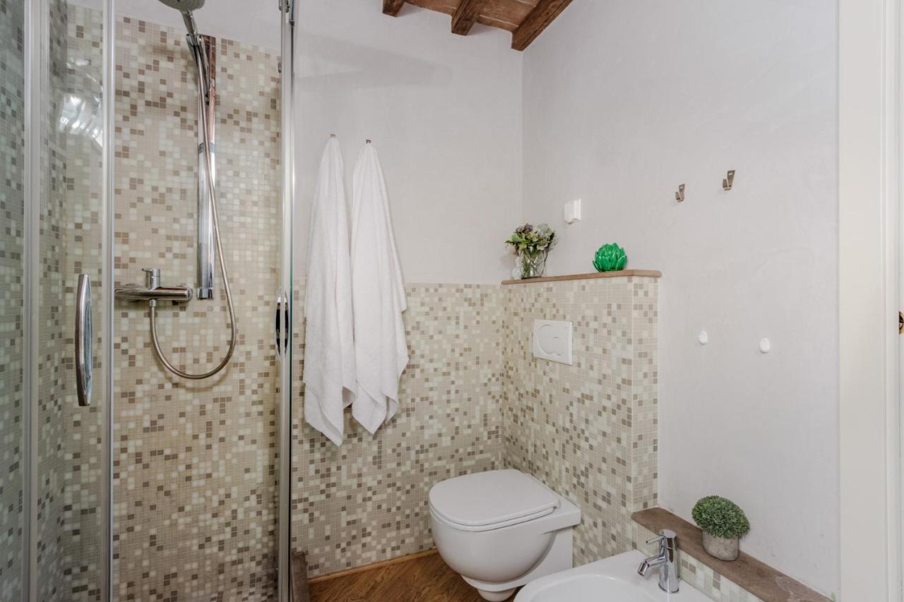 Helene Smart Flat With Elevator Inside Lucca Apartment Exterior photo